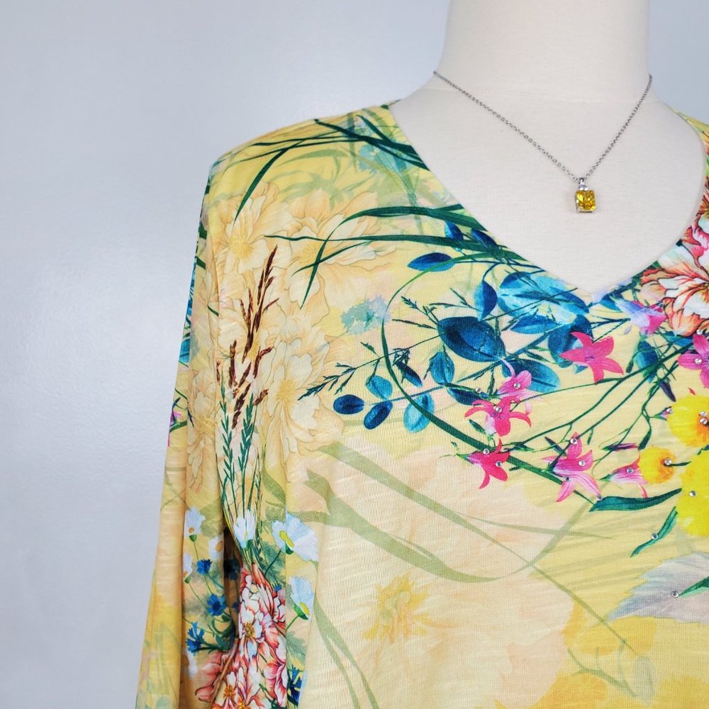 Concepts Beautiful Cheerful Garden Floral Bling V-Neck Top, NWOT, Size L (12-14) - Picture 5 of 16